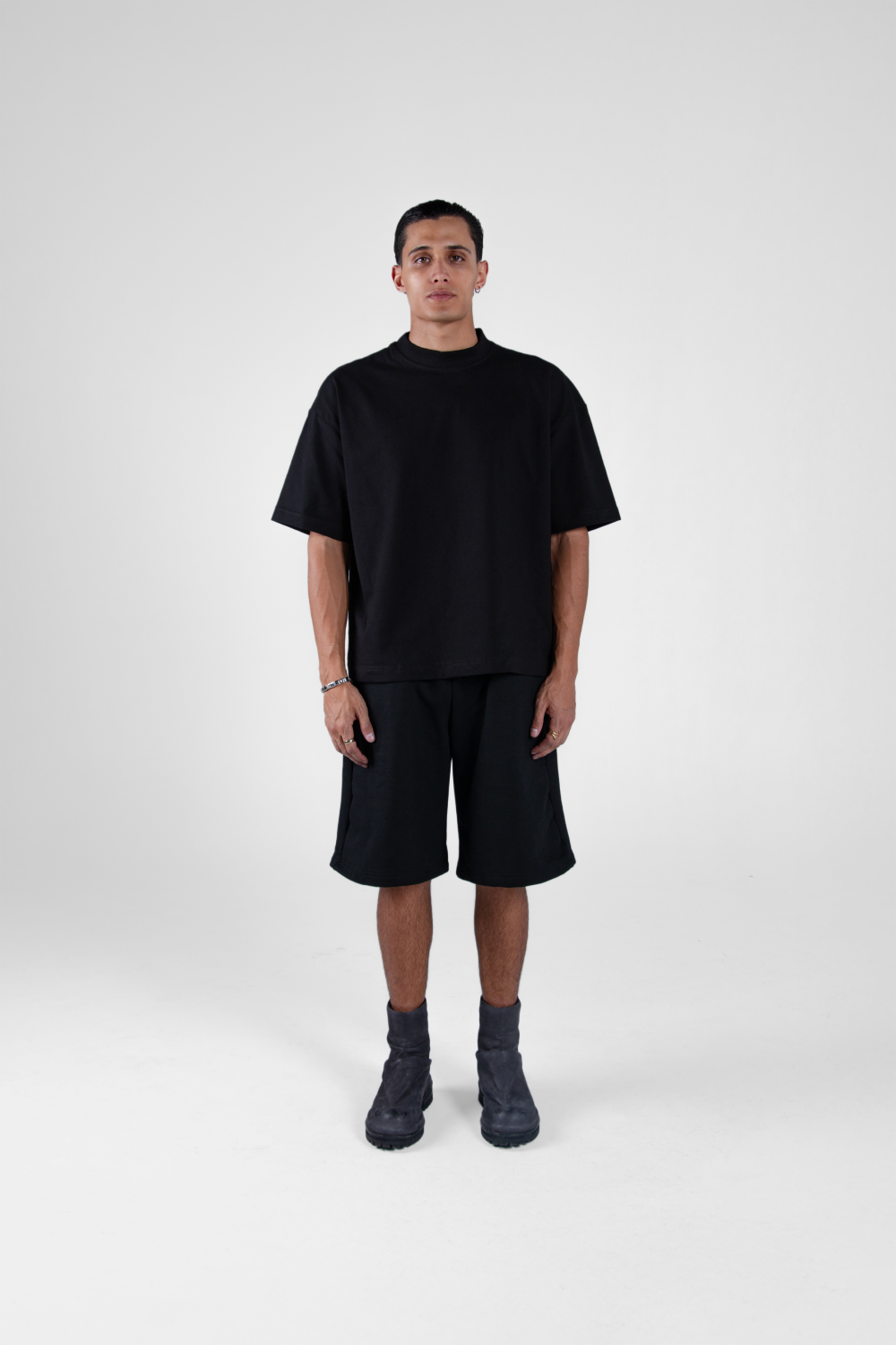 Vantablack Shorts 450 GSM